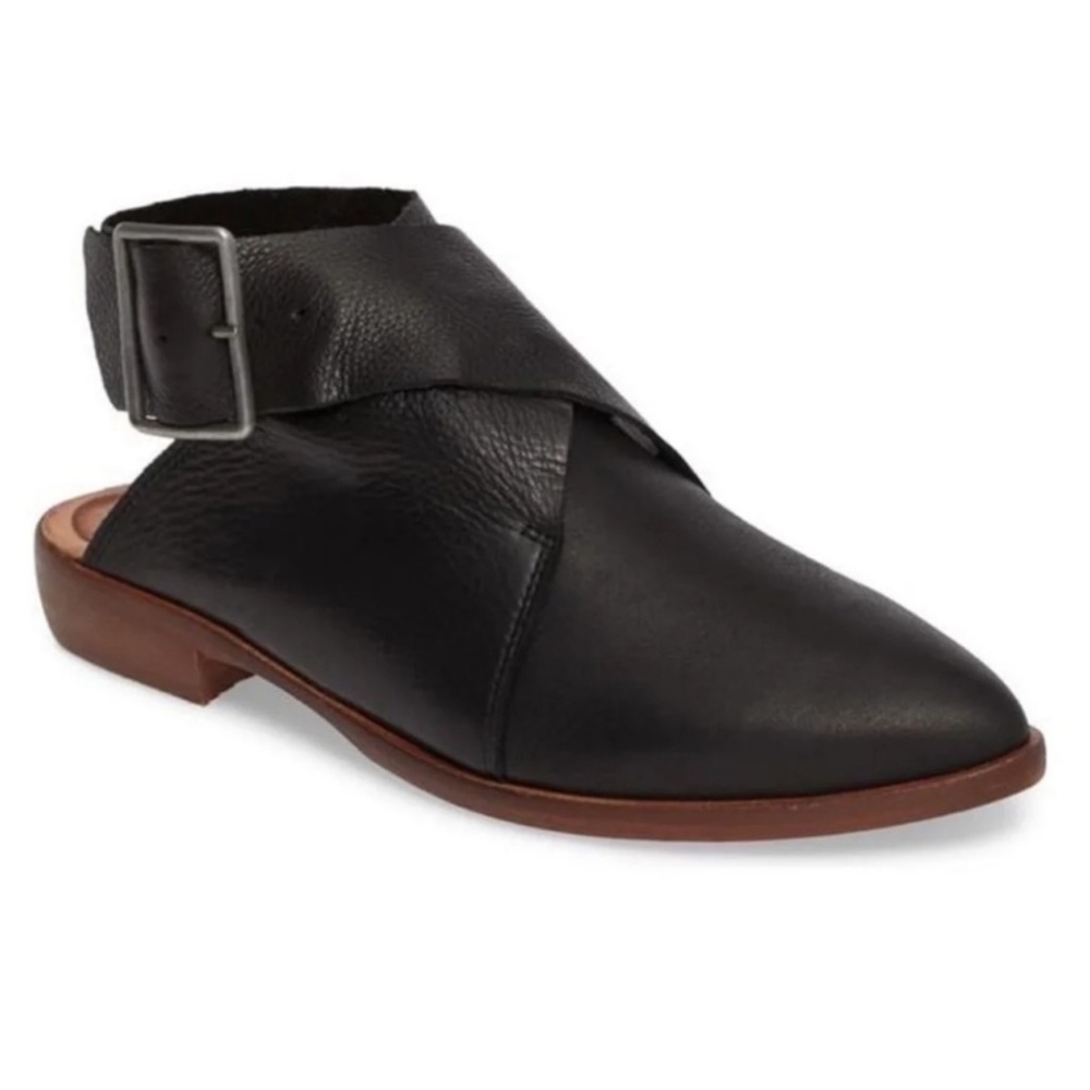 Free People Bryce Wrap Flat